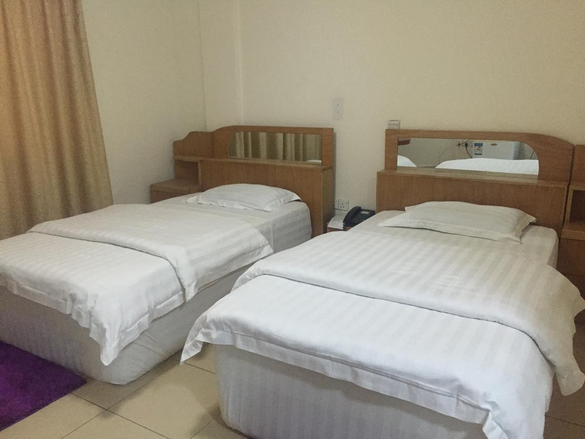 Ampomaah Hotel 阿克拉 外观 照片